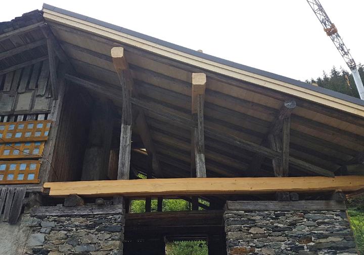 Aperçu en façade de cette rénovation de charpente sur la commune de Ste-Foy-Tarentaise